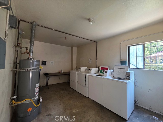 2121 El Paseo, Alhambra CA: https://media.crmls.org/medias/b6846d71-eadd-4c1b-9923-630a05a58a26.jpg