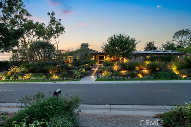 1 Crestwind Drive, Rancho Palos Verdes CA: https://media.crmls.org/medias/b6852eff-9d10-4f09-a331-8c50b106a586.jpg