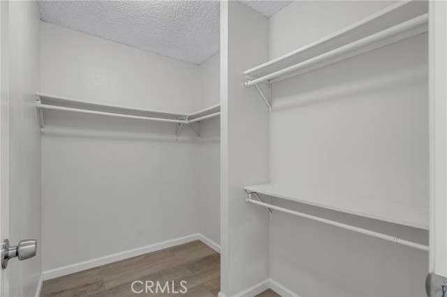 9984 Wrangler Way, Corona CA: https://media.crmls.org/medias/b6854160-aea4-4e85-96ab-5dc53e48a1d7.jpg