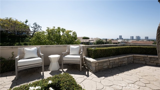 Detail Gallery Image 19 of 54 For 2001 Yacht Resolute, Newport Beach,  CA 92660 - 3 Beds | 2/1 Baths