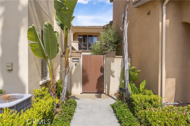 8356 Noelle Drive, Huntington Beach CA: https://media.crmls.org/medias/b6862351-f354-4a64-92fd-72a2777cbb67.jpg