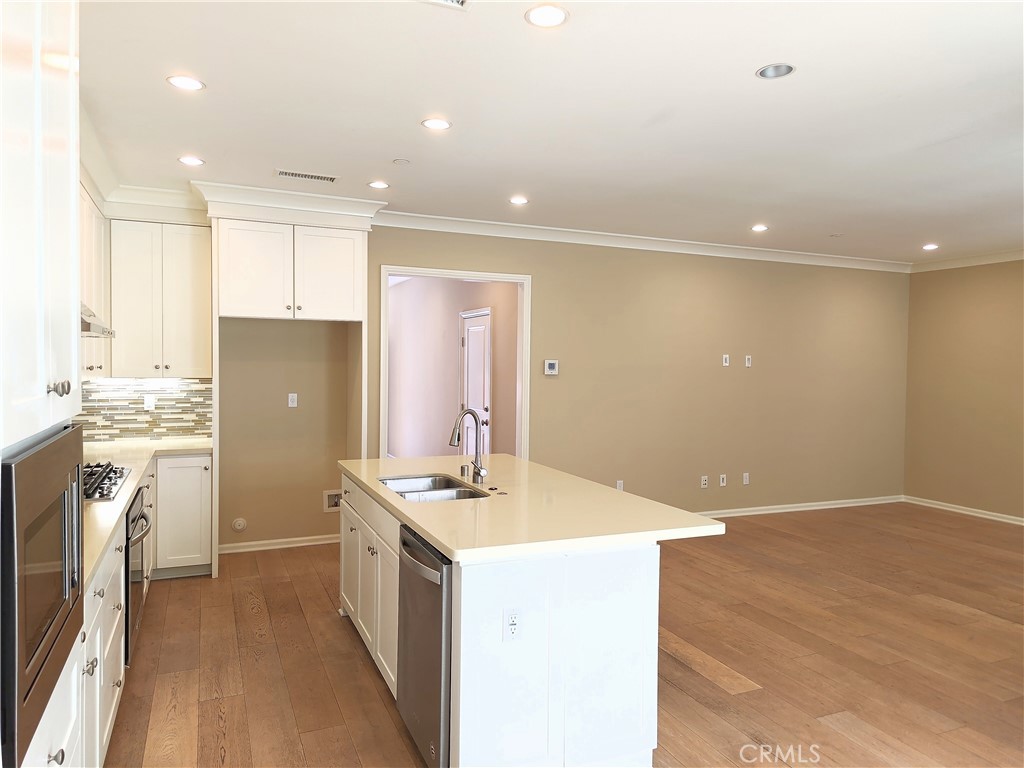 B686430f 0400 42c5 9fb4 Eb0b0f74895d