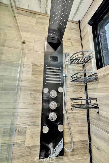 Detail Gallery Image 18 of 55 For 4256 Rosario Rd, Woodland Hills,  CA 91364 - 4 Beds | 2 Baths