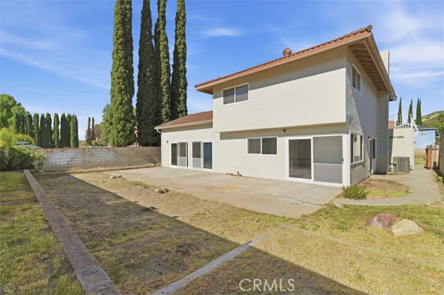 Detail Gallery Image 32 of 36 For 29166 Flowerpark Dr, Canyon Country,  CA 91387 - 3 Beds | 2/1 Baths