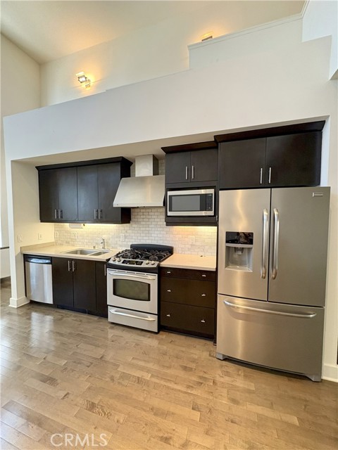 920 E Santa Ana Boulevard, Santa Ana CA: https://media.crmls.org/medias/b688b7a2-3b5e-4d61-b089-68f29e834e32.jpg
