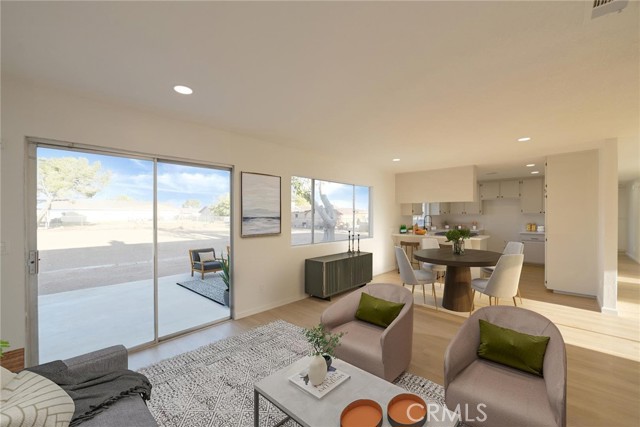 12960 El Rio Road, Victorville CA: https://media.crmls.org/medias/b688eaf0-7eab-4933-bb04-99c31dc48acd.jpg