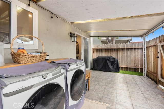 19817 RAMSGATE Lane, Huntington Beach CA: https://media.crmls.org/medias/b6890b05-88aa-4680-b064-b001b3386083.jpg