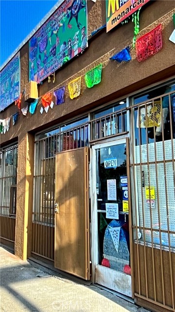 Image 3 of 7 For 2970 Ventura Street