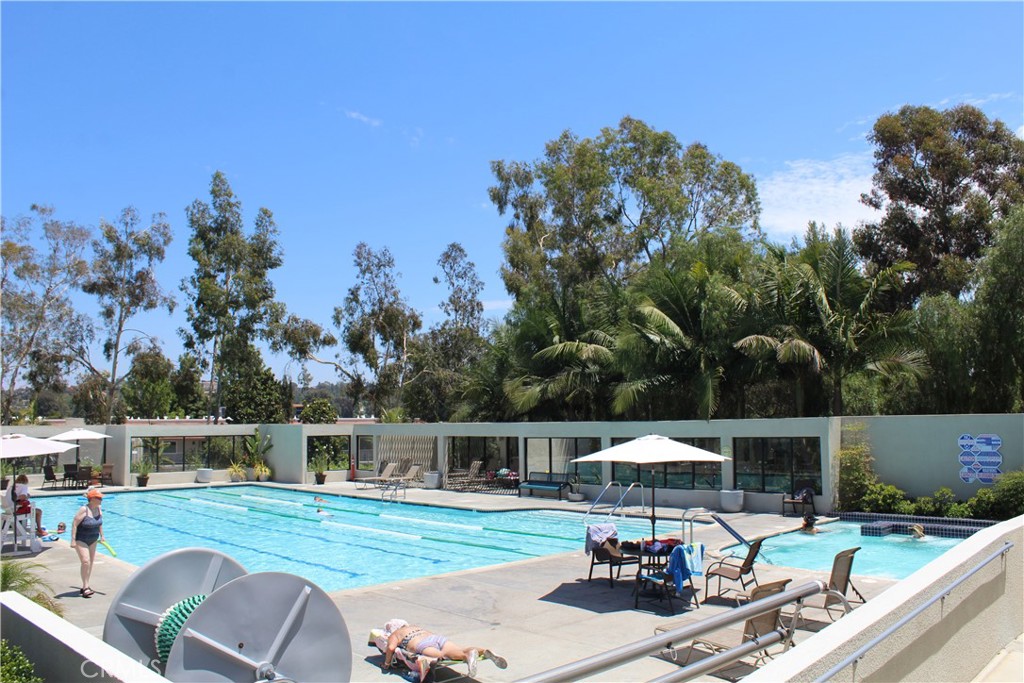 MLS #OC25269452 image #9