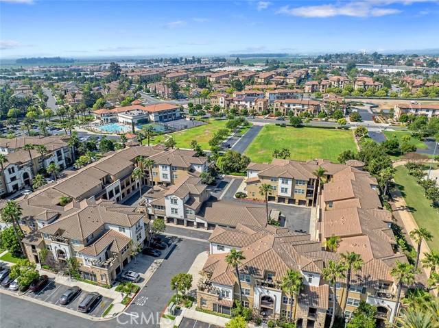 Detail Gallery Image 41 of 49 For 243 Riverdale Ct #431,  Camarillo,  CA 93010 - 3 Beds | 2/1 Baths