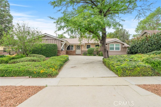 Detail Gallery Image 2 of 57 For 1329 N 2nd, Upland,  CA 91786 - 4 Beds | 2 Baths