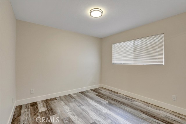 402 E Glendale Drive, Orange CA: https://media.crmls.org/medias/b68aea1b-53c9-4003-9a22-63fa1dcc5c63.jpg