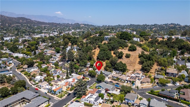 4868 La Roda Avenue, Eagle Rock CA: https://media.crmls.org/medias/b68cb534-c562-4f06-b6ec-5aa0e22dd257.jpg