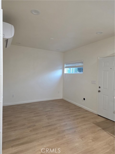 Detail Gallery Image 5 of 20 For 1230 W Palm Ave, Orange,  CA 92868 - 1 Beds | 1 Baths