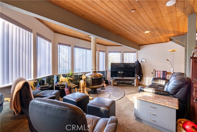 Detail Gallery Image 21 of 37 For 39802 Lakeview Dr #10,  Big Bear Lake,  CA 92315 - 2 Beds | 2/1 Baths