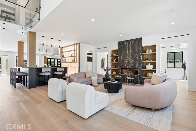 Detail Gallery Image 4 of 30 For 4400 Oak Place, Westlake Village,  CA 91362 - 6 Beds | 6/1 Baths