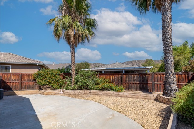 Detail Gallery Image 25 of 33 For 8760 Mann Ln, Hemet,  CA 92545 - 2 Beds | 2 Baths
