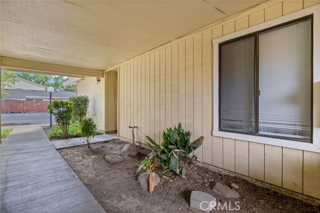 1395 Nord Avenue, Chico CA: https://media.crmls.org/medias/b68e694c-7d45-4028-9ae2-555b623066c8.jpg