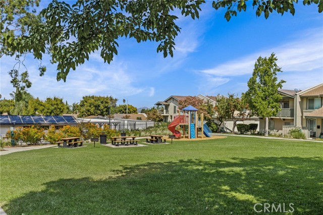 1505 Camelot Drive, Corona CA: https://media.crmls.org/medias/b68e6afa-540e-41cc-85fd-3e65fced50f0.jpg
