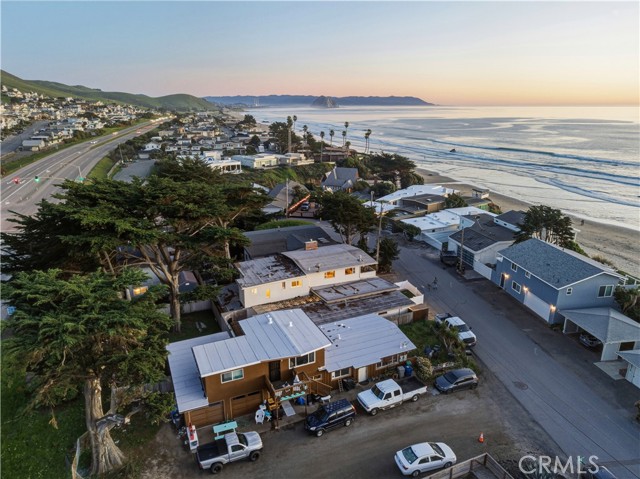 Detail Gallery Image 3 of 58 For 2873 & 2871 Studio Dr, Cayucos,  CA 93430 - 6 Beds | 3 Baths