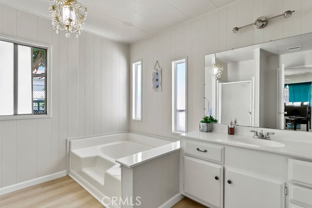 24921 Muirlands Boulevard, Lake Forest CA: https://media.crmls.org/medias/b68f4ca4-a44f-4f30-96af-e9987e3807d6.jpg