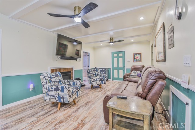 717 Ultimo Avenue, Long Beach CA: https://media.crmls.org/medias/b68f77bd-3e9e-4c00-a34d-5bd7ea412681.jpg