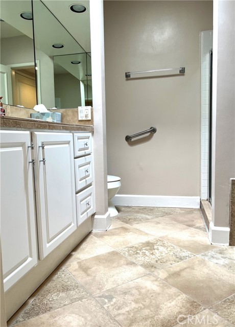 1025 North Kings, 317 photo 9