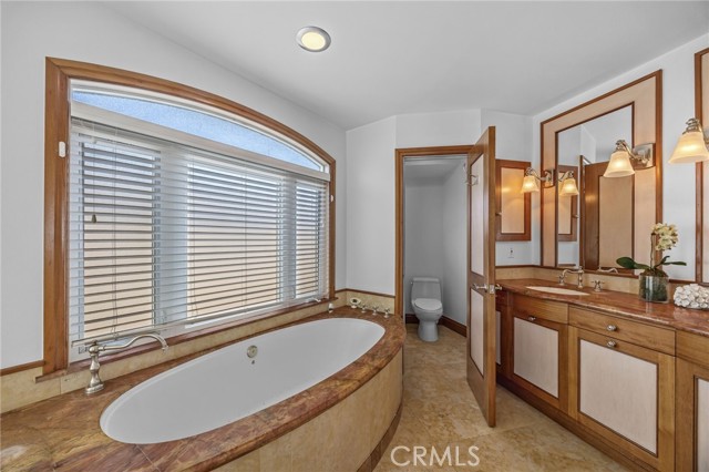 224 Pauline Place, Costa Mesa CA: https://media.crmls.org/medias/b69067cd-a3d6-4193-bb04-6478c411feea.jpg