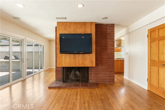 Detail Gallery Image 4 of 47 For 828 Stevely, Long Beach,  CA 90815 - 4 Beds | 2 Baths