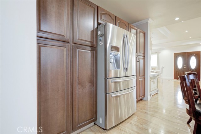 Detail Gallery Image 10 of 33 For 10624 Mcclemont Ave, Tujunga,  CA 91042 - 3 Beds | 3 Baths