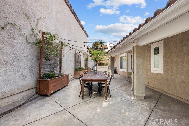 Detail Gallery Image 14 of 19 For 843 Links View Drive, Simi Valley,  CA 93065 - 2 Beds | 2 Baths