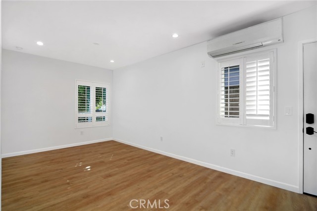 Detail Gallery Image 9 of 16 For 22313 Mobile St, Woodland Hills,  CA 91303 - 1 Beds | 1 Baths