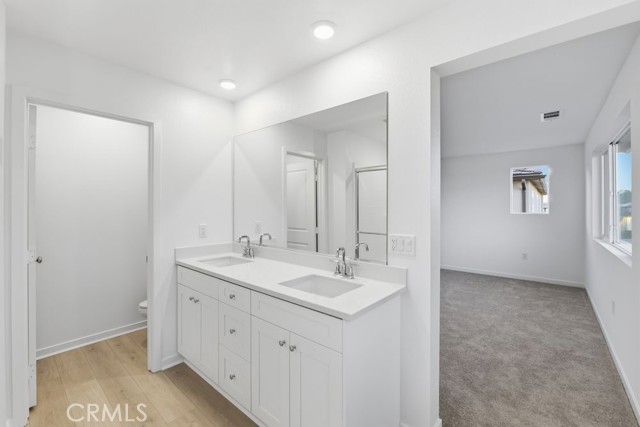 Detail Gallery Image 9 of 26 For 33226 Damask Ln, French Valley,  CA 92596 - 4 Beds | 3 Baths