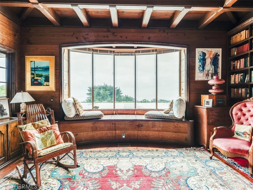 https://media.crmls.org/medias/b694dbc2-a58a-4778-9ddd-095cc95b3f90.jpg?preset=X-Large