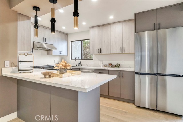 12938 Valleyheart Drive, Studio City CA: https://media.crmls.org/medias/b694f1c1-e929-48f1-9b40-81019de78754.jpg