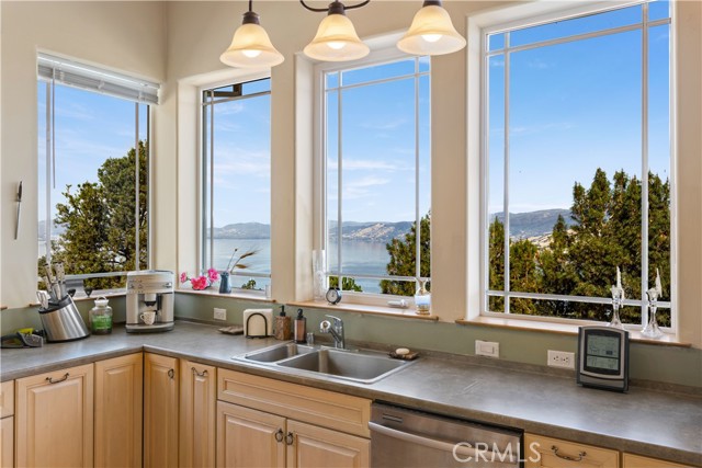 Detail Gallery Image 21 of 53 For 7866 Evergreen Dr, Kelseyville,  CA 95451 - 4 Beds | 4 Baths