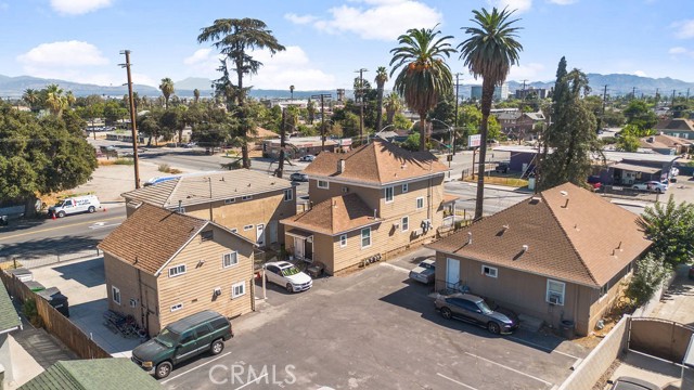 708 W 9th Street, San Bernardino, California 92410, ,Commercial Sale,For Sale,708 W 9th Street,CRIG24209229