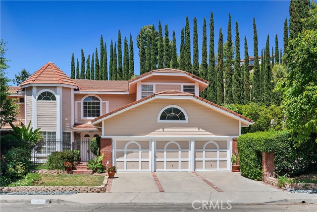 20147 Chapter Drive, Woodland Hills CA: https://media.crmls.org/medias/b6959d0e-605a-4c74-88af-6be52a6a8117.jpg