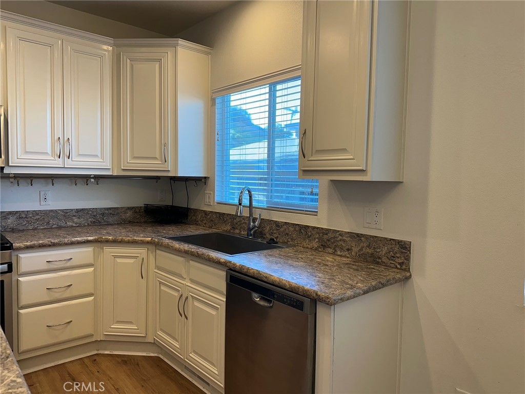 MLS #OC25227530 image #22