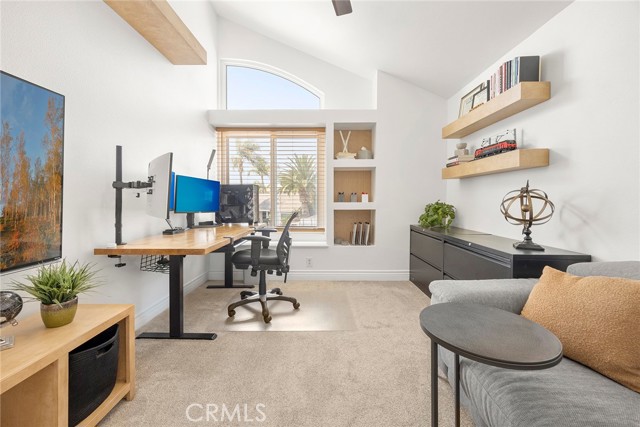 20640 Via Breve, Yorba Linda CA: https://media.crmls.org/medias/b6965cbf-9950-4d6d-8c51-b0fed0d9c94e.jpg