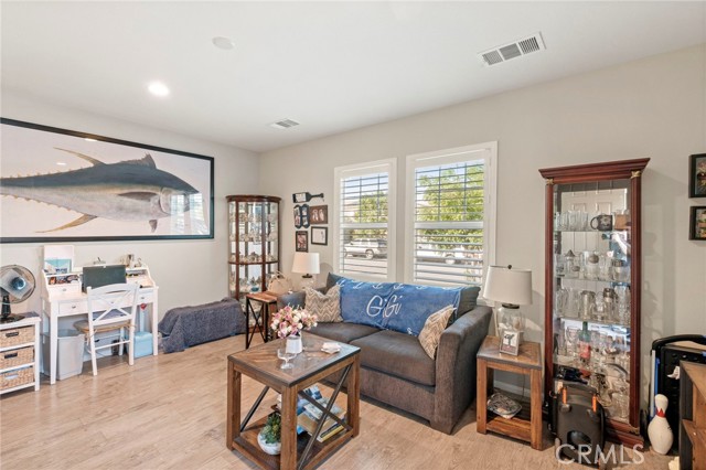 Detail Gallery Image 19 of 69 For 30205 Big Country Dr, Menifee,  CA 92584 - 5 Beds | 4 Baths