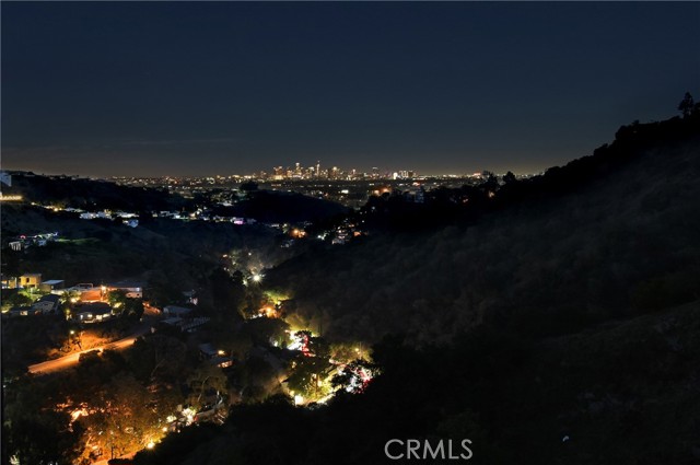 Detail Gallery Image 40 of 40 For 8383 Wyndham Rd, Los Angeles,  CA 90046 - 3 Beds | 2/1 Baths