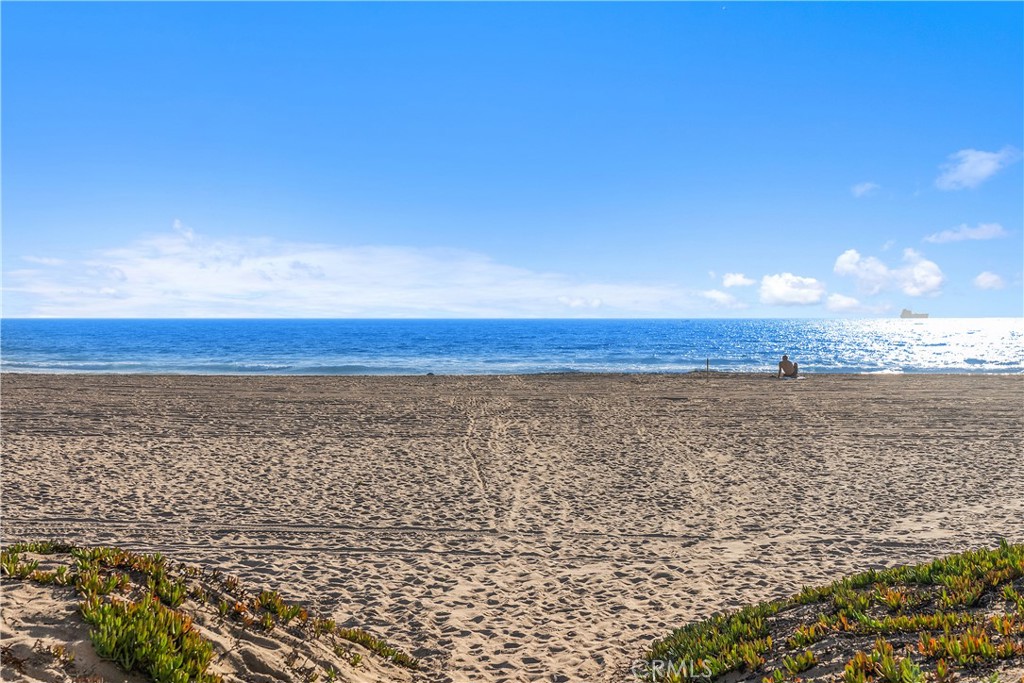 MLS #OC25250843 image #33