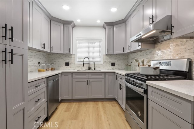 Detail Gallery Image 10 of 34 For 10082 Bonser, Garden Grove,  CA 92840 - 6 Beds | 3 Baths