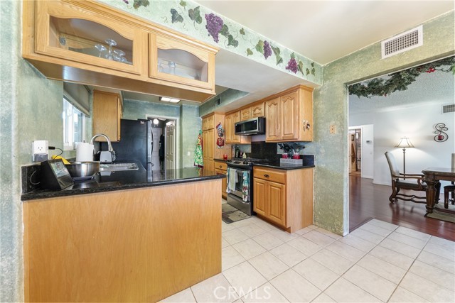Detail Gallery Image 21 of 39 For 7430 Leucite Ave, Rancho Cucamonga,  CA 91730 - 3 Beds | 2 Baths