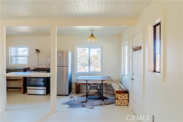 Detail Gallery Image 10 of 47 For 48317 Burns Canyon Rd, Pioneertown,  CA 92268 - 2 Beds | 1 Baths