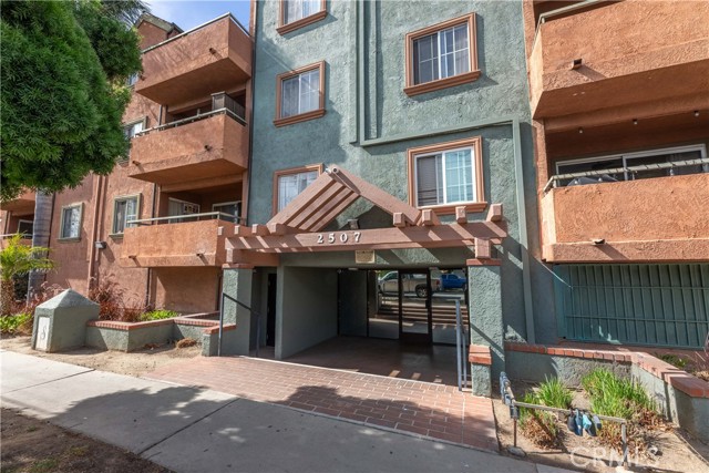 Front Image Thumbnail for CRPW26086356