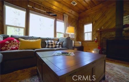 Detail Gallery Image 17 of 25 For 382 Knight, Big Bear Lake,  CA 92315 - 2 Beds | 2 Baths