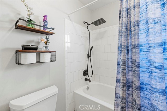 Detail Gallery Image 30 of 36 For 27036 Langside Ave, Canyon Country,  CA 91351 - 5 Beds | 2 Baths