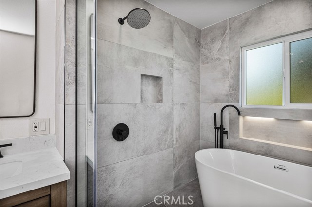 Detail Gallery Image 23 of 37 For 9045 Algeroma St, Bellflower,  CA 90706 - – Beds | – Baths
